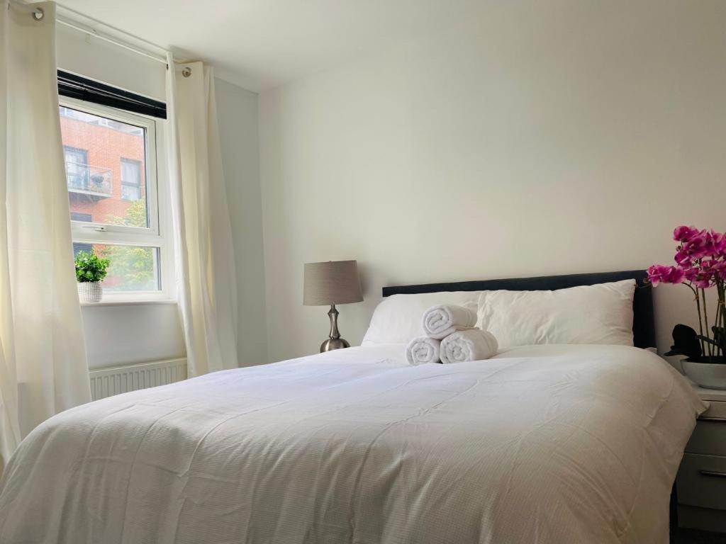 Modern, Stylish And Central Home Manchester Bagian luar foto