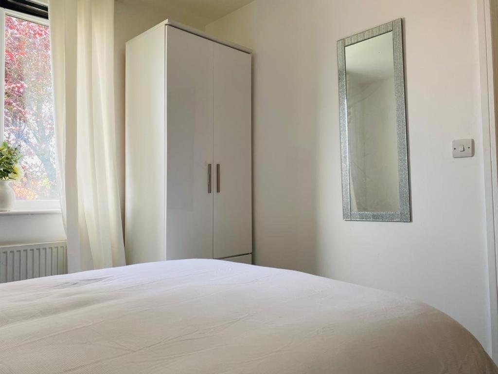 Modern, Stylish And Central Home Manchester Bagian luar foto