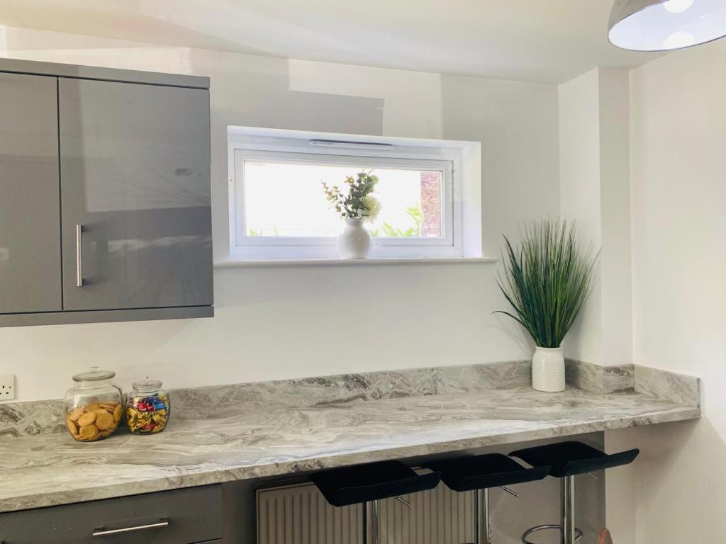 Modern, Stylish And Central Home Manchester Bagian luar foto