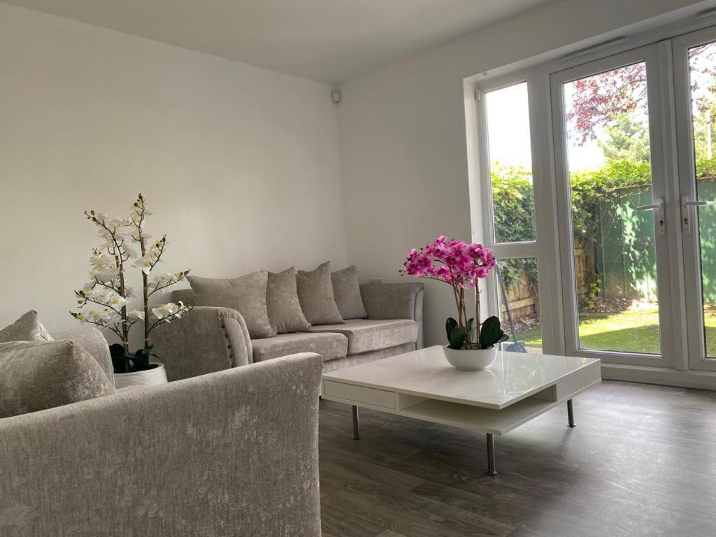 Modern, Stylish And Central Home Manchester Bagian luar foto