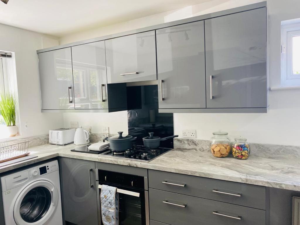 Modern, Stylish And Central Home Manchester Bagian luar foto